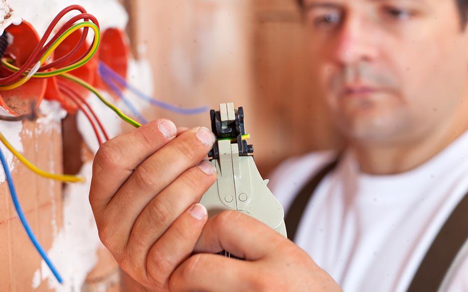 cherche électricien pas cher Saint-Michel-sur-Orge
