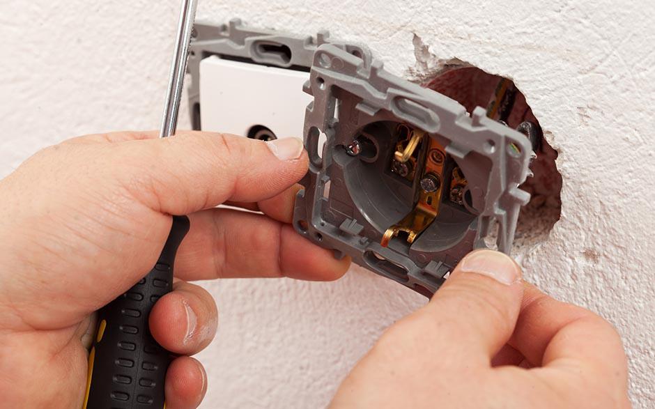 cherche électricien Drancy